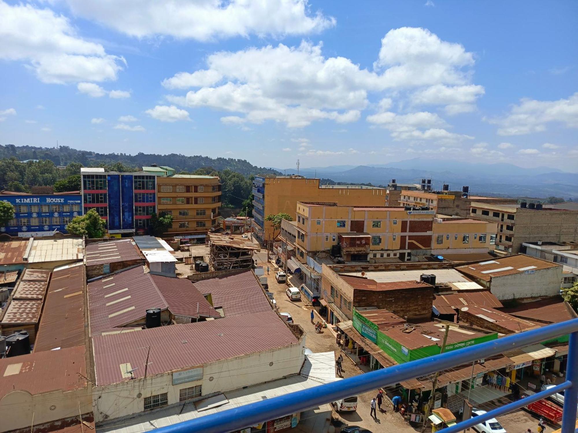 Meru Paramount Exteriér fotografie