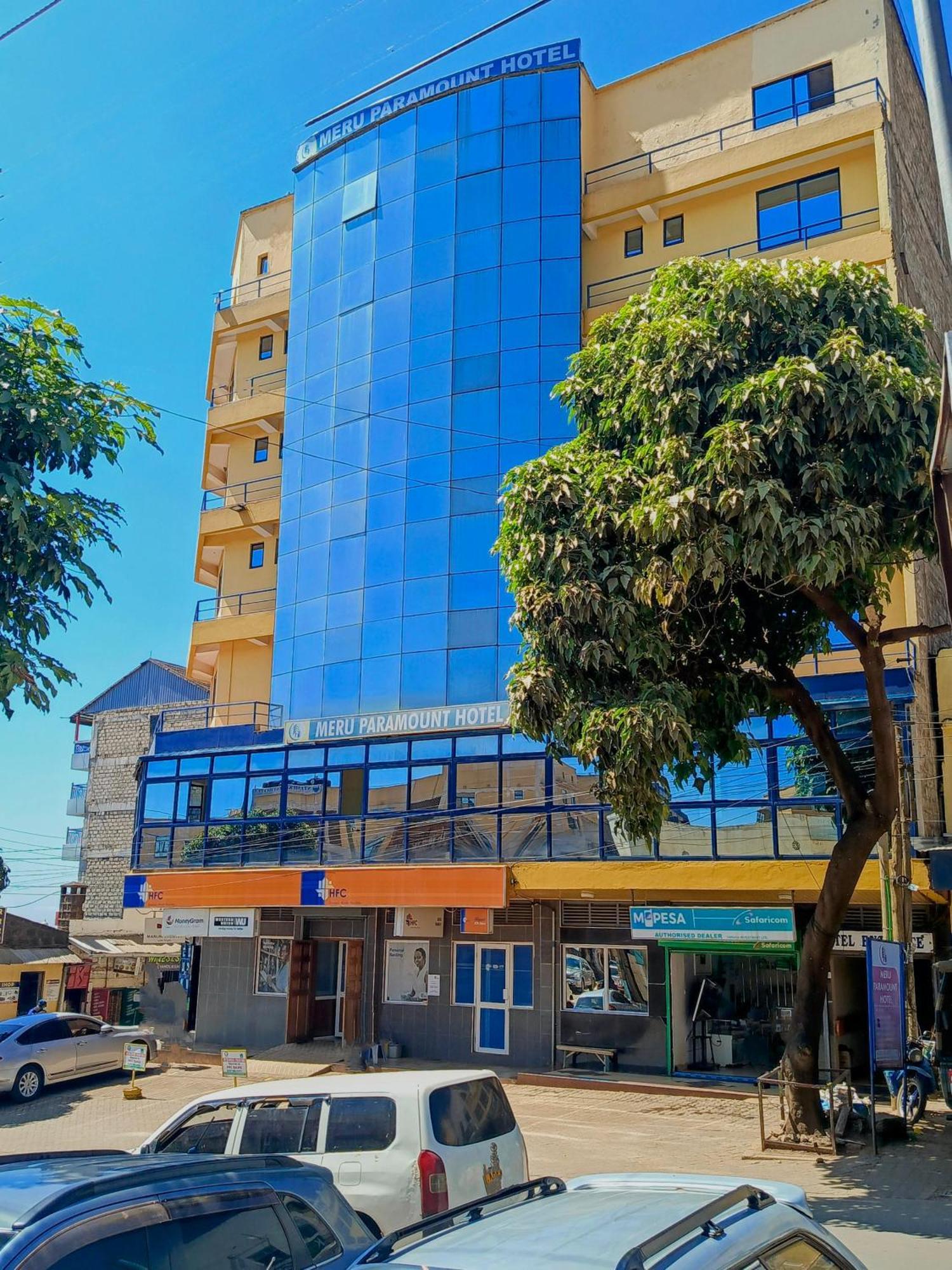 Meru Paramount Exteriér fotografie